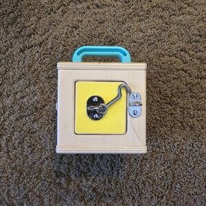 Lovevery "The Lockbox" for Months 19-21+